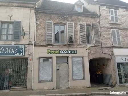 immeuble 160 m² montbard