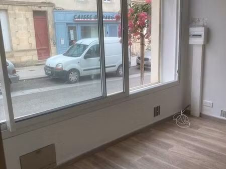 local commercial avec vitrine