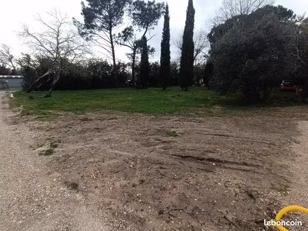terrain 550 m² sablons
