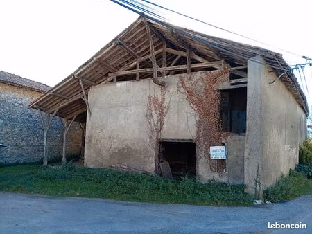 grange 2 pièces 250 m²