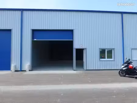 1 bâtiment industriel isolé 250 m2 sur ballan-miré