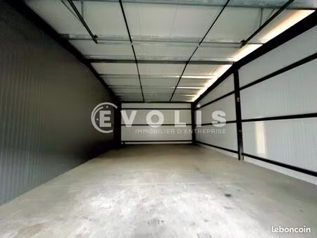 local d'activité 200 m²