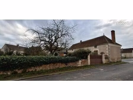 maison / longère à rénover – 85 m² habitables + grenier aménageable – centre bourg de néon