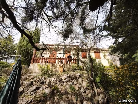 villa 3 pièces 90 m²