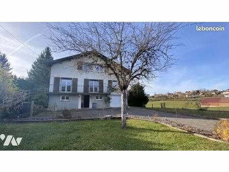 maison 8 pièces 157 m²
