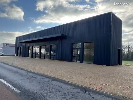 local commercial 295 m²