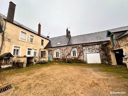 immeuble 10 pièces 305 m²