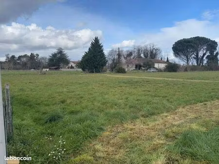 terrain 3400 m² vayres