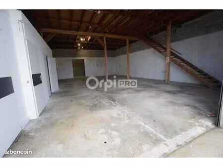 local d'activité 460 m²