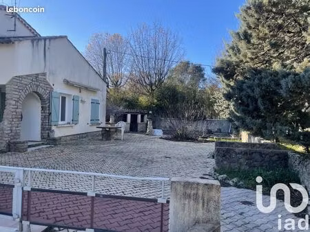 propriété 6 pièces 205 m²