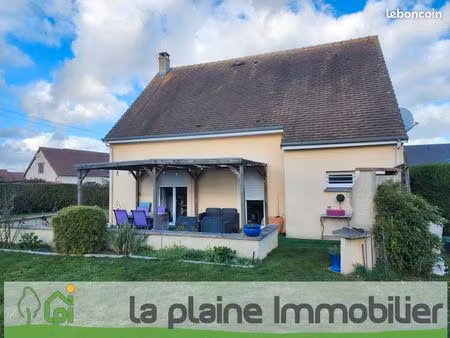 maison 6 pièces 94 m²