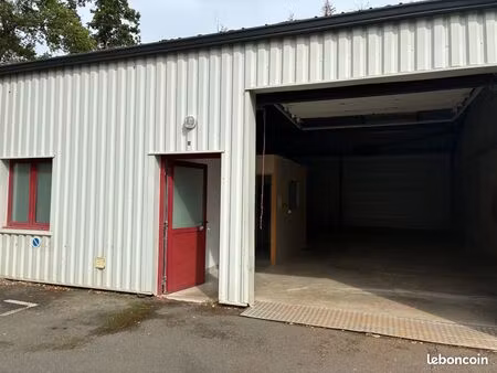 a louer local professionnel bléré