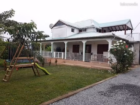 haut de villa à louer