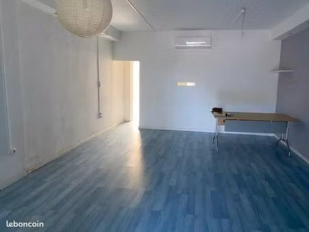 local dans galerie commercante