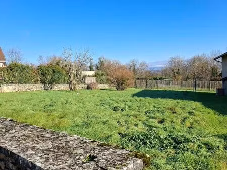 terrain 550 m² saint hilaire de brens