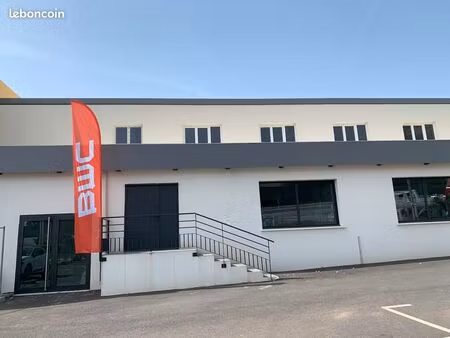 local commercial la garde 121m²