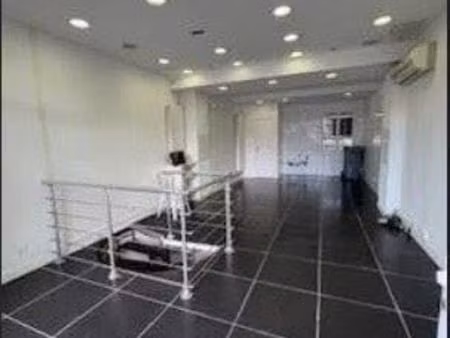 local commercial 62 m² chantilly