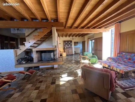 villa 8 pièces 195 m²