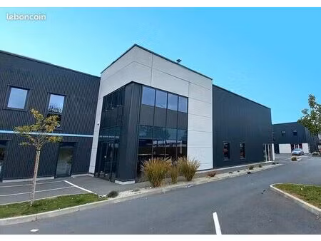local d'activite 424 m² cormelles le royal