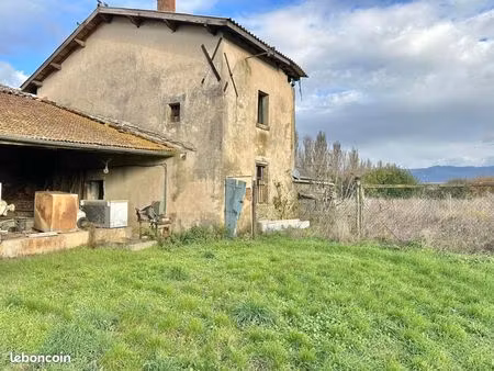 ferme 2 pièces 80 m²