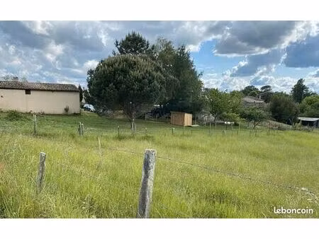 terrain 2 530 m² saint martin de coux