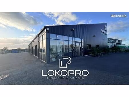 local 700 m² sèvremoine