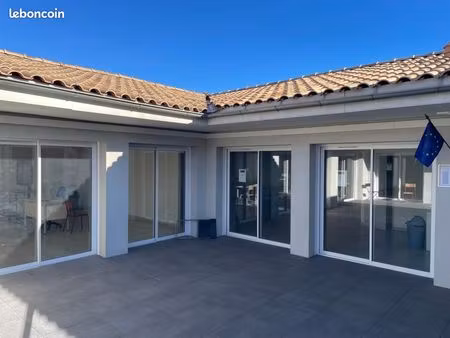 local d'activité 234 m²