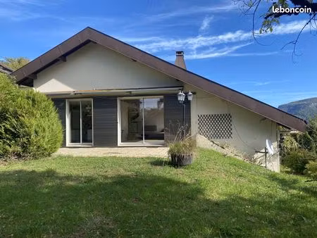 maison 5 pièces 155 m²