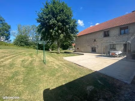 ancienne ferme rénovée