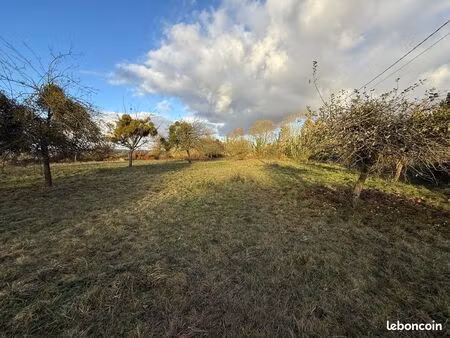 terrain 970 m² ouville