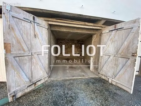 parking/box 1 pièce 16 m²