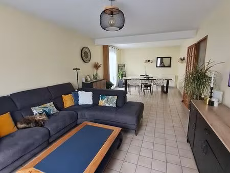 location maison quartier calme de laval