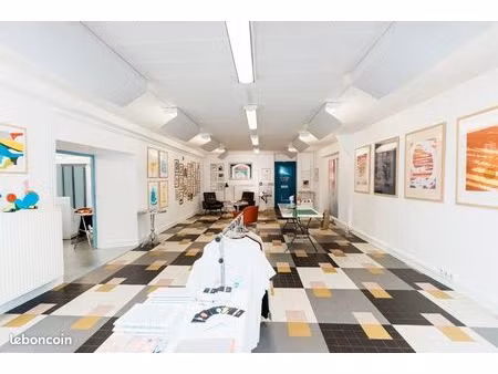 local commercial – emplacement exceptionnel en hypercentre de lons-le-saunier