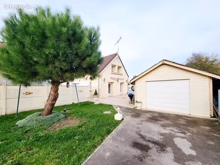 maison 6 pièces 121 m²