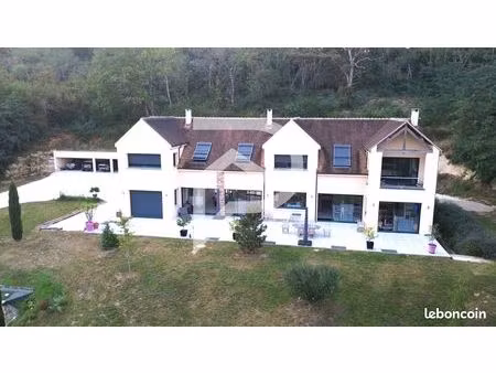 propriété 12 pièces 696 m²