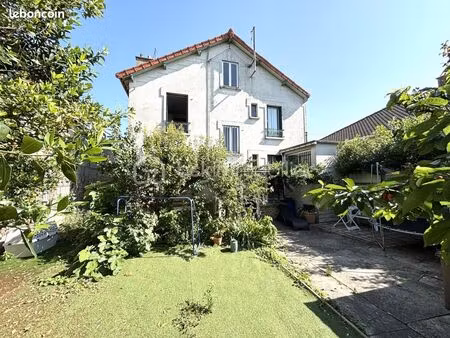 maison 8 pièces 160 m²