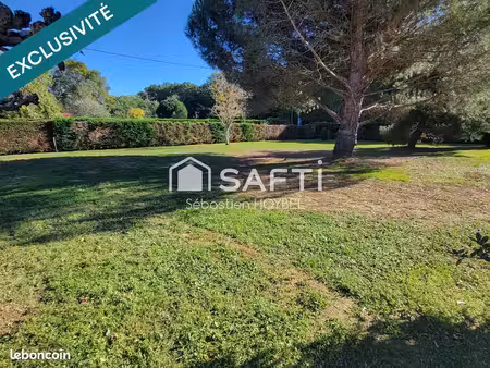 terrain 945 m² brax