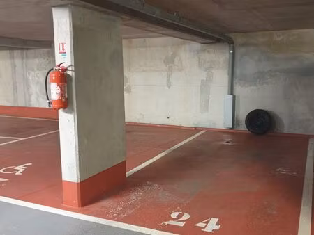 parking -avenue léon gambetta montrouge