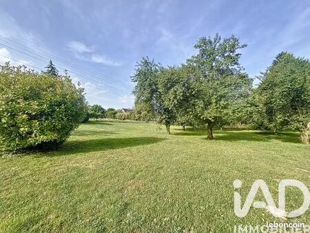 terrain 1500 m² courtempierre