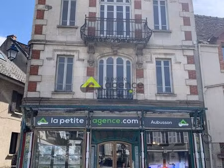 immeuble 250 m² aubusson