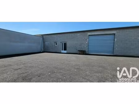 parking/box 250 m² saint-jean-d'angély