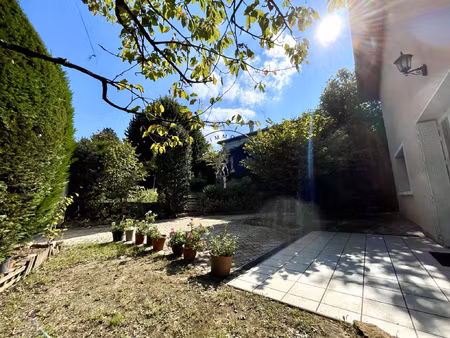 oullins : belle maison individuelle de 7 pièces