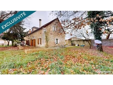 immeuble 517 m² le bugue