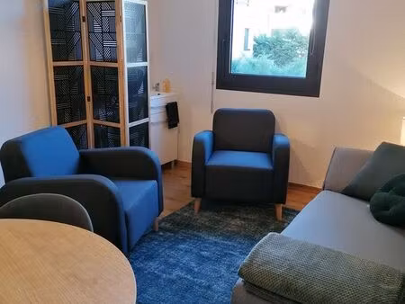 location bureau/ cabinet