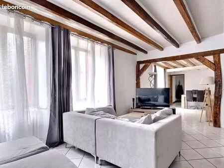 longère 6 pièces 155 m²