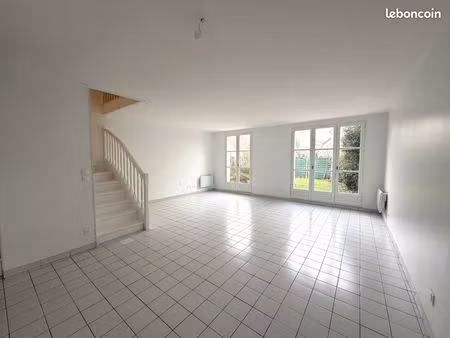 maison 6 pièces 130 m²