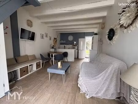 maison de village 2 pièces 49 m²