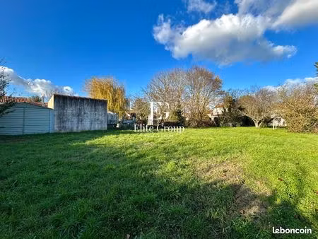 terrain 900 m² rochefort