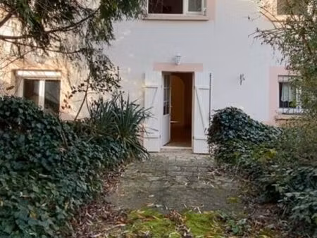 pavillon 2 pièces 149 m²