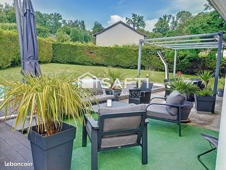 propriété 6 pièces 134 m²